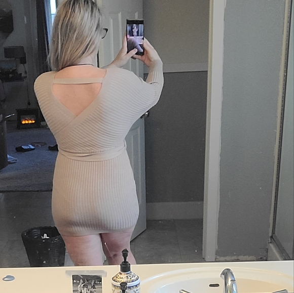 2 STUNNING SWEATER OFF SHOULDER RIBBED KNIT MINI DRESSES - Picture 7 of 16